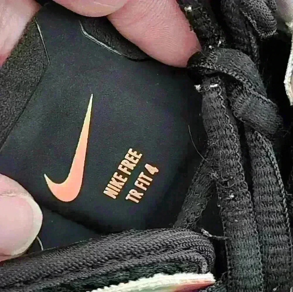 Nike Multicolor Women's Sneakers - Picture 10 of 14